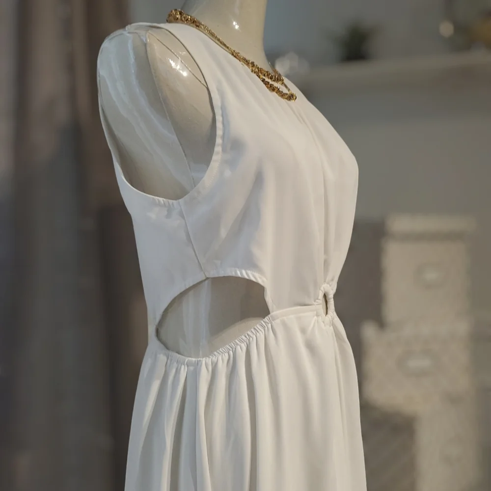Entro Sleeveless Cutout Maxi Dress size Medium